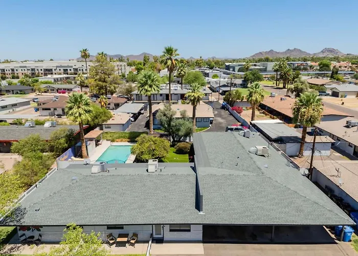New Blue&pink Pool Centra Phx Apartment